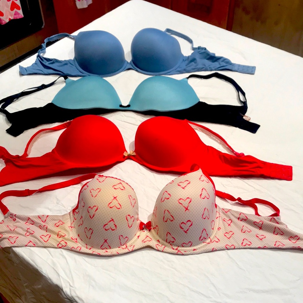 Set of 4 Victoria’s Secret Bras, size 34DD, used condition, show of wear on all